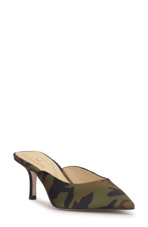 Belvaen Pointed Toe Mule (Women)