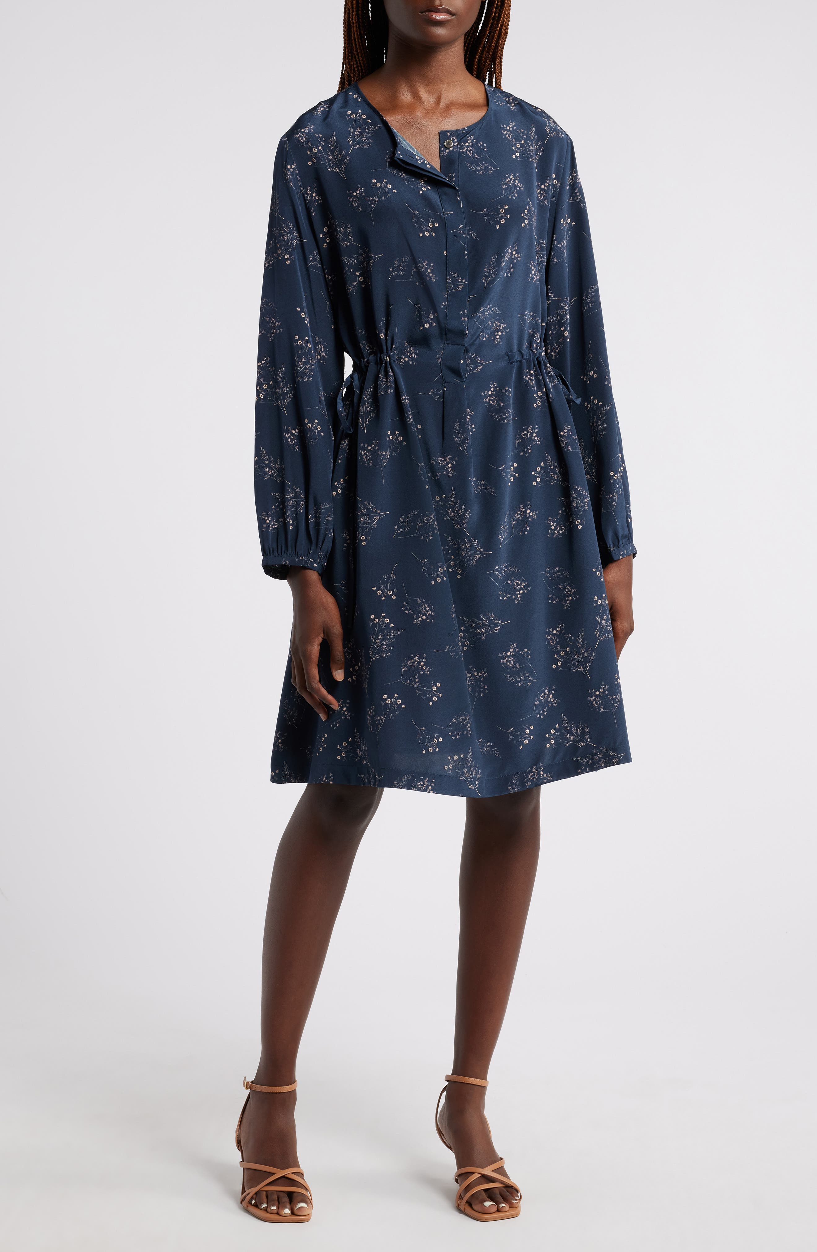 Wyeth Olivia Floral Long Sleeve Silk Dress in Navy 