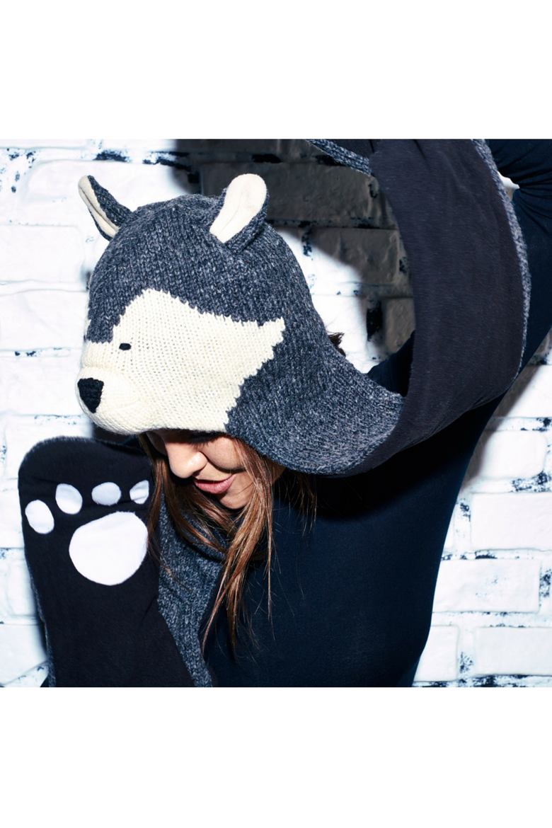 Wolf Hatscarf, Alternate, color, Grey