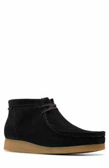 Clarks® Wallaston Chukka Boot