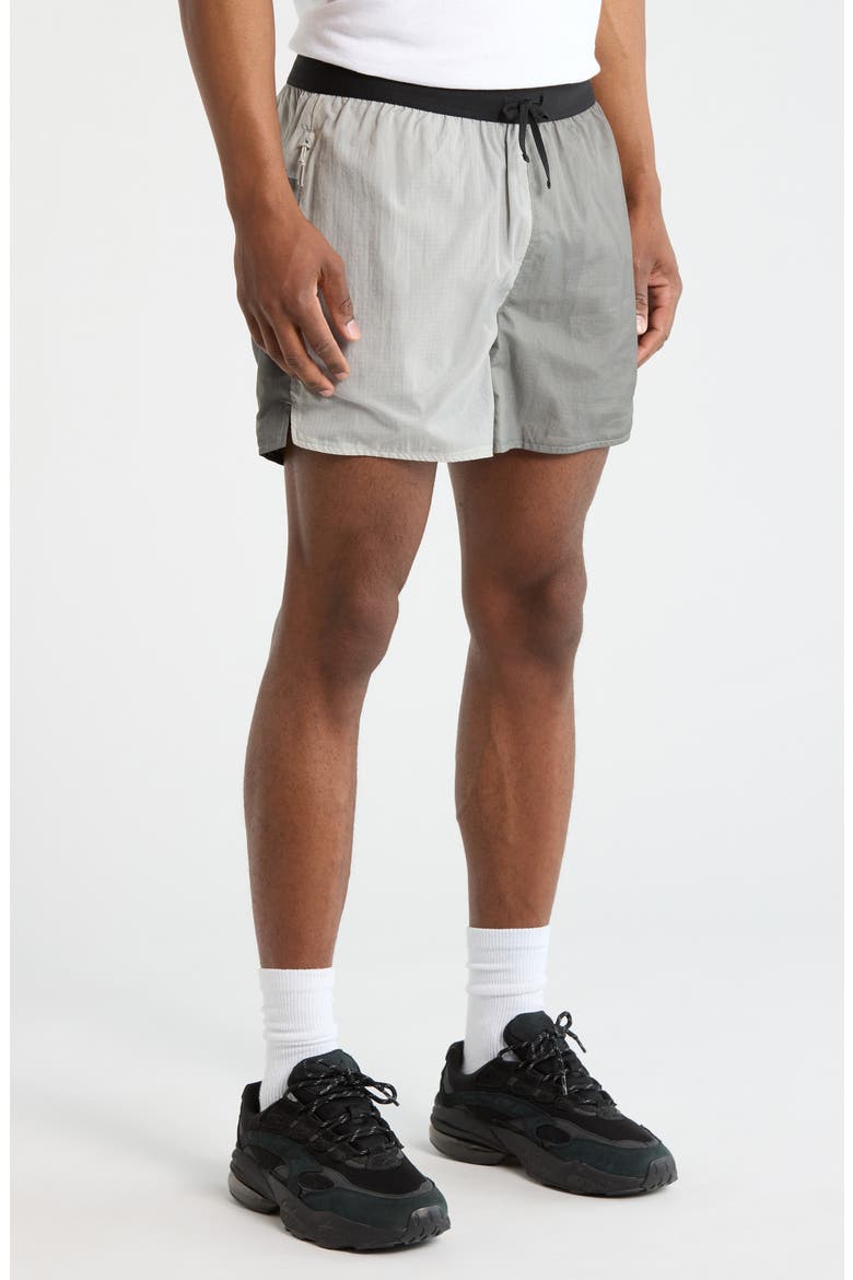 Griffith Running Shorts, Alternate, color, FOG GRADIENT