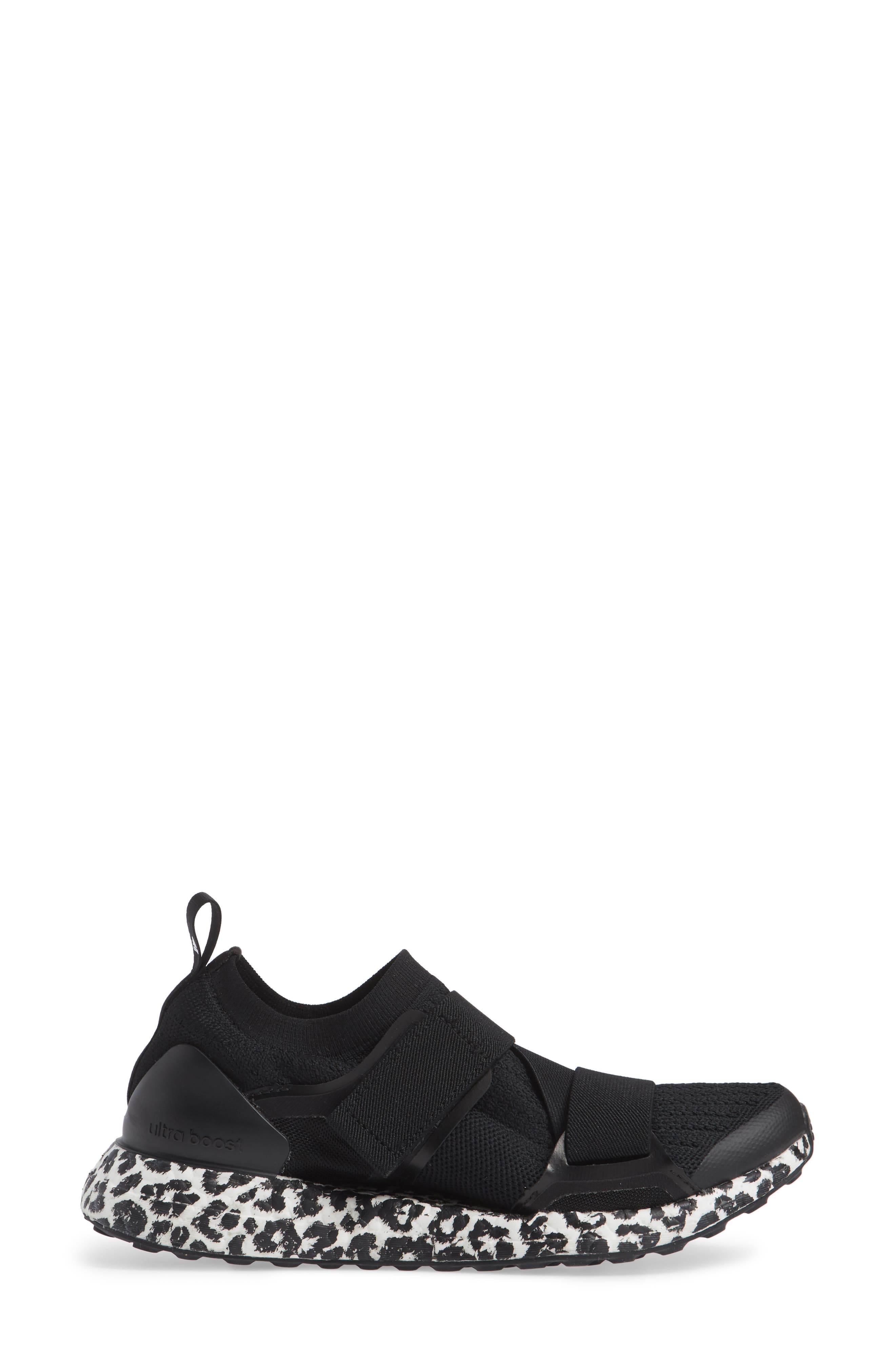 UltraBoost X Running Shoe, Alternate, color, BLACK/ BLACK/ WHITE