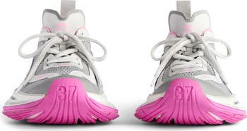 Circuit Sneaker