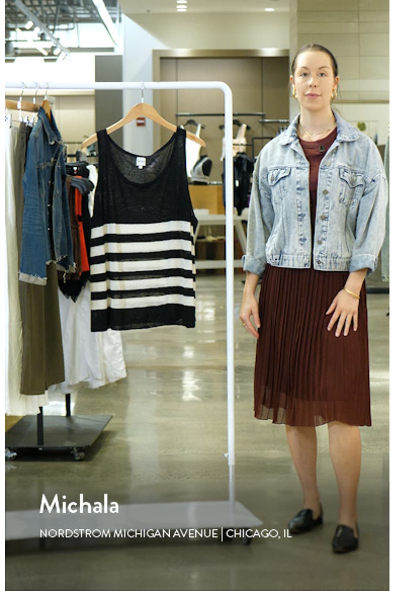 Stripe Featherweight Tank video