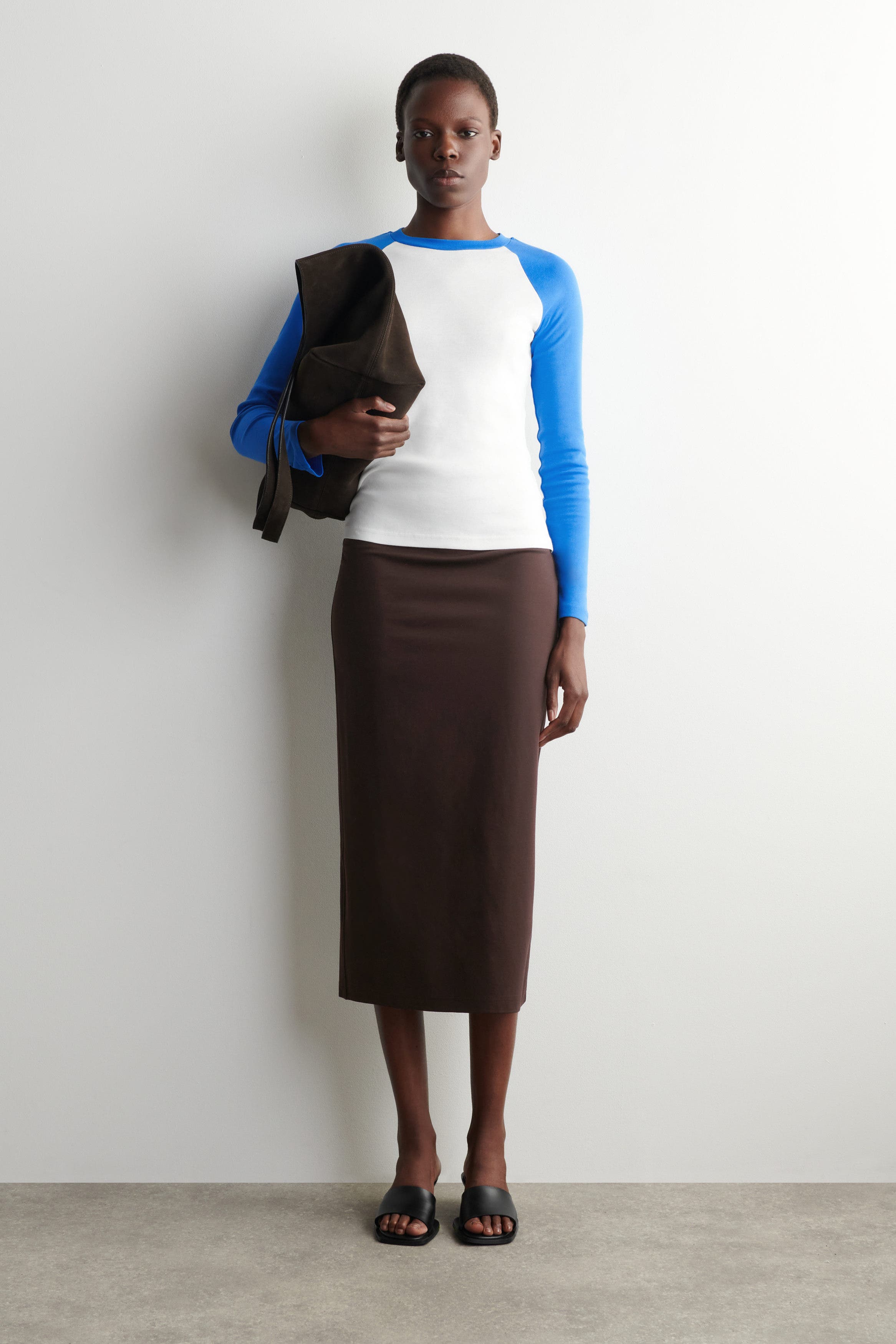 Contrast-Sleeve T-Shirt - image 4