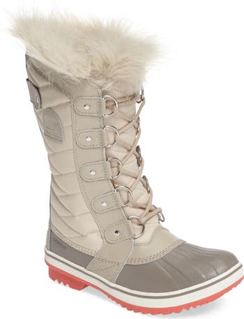 Sorel women's tofino ii lace up boots on sale