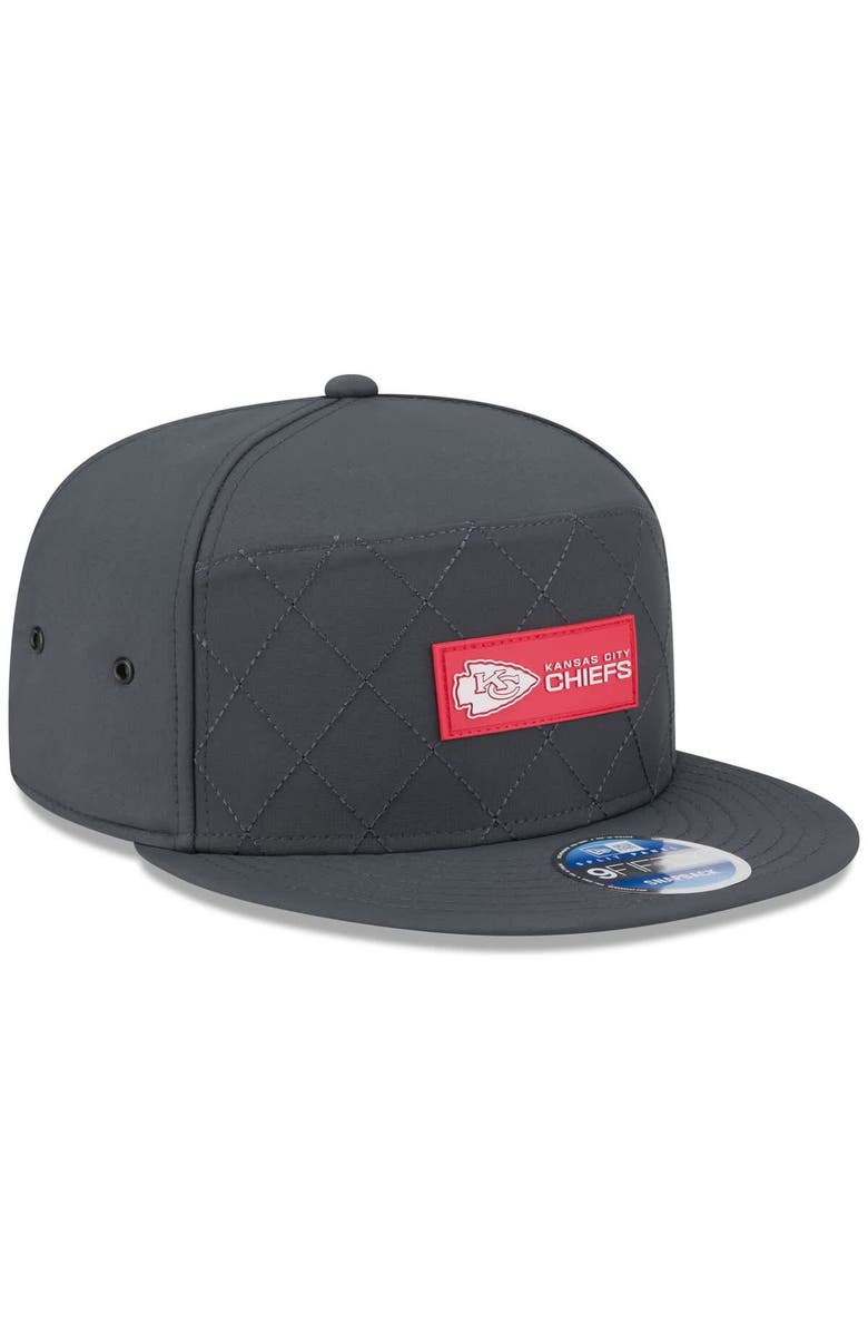 New Era Men's New Era Charcoal Kansas City Chiefs 2025 Sideline Cold Weather Split Panel 9FIFTY Snapback Hat, Alternate, color, Charcoal