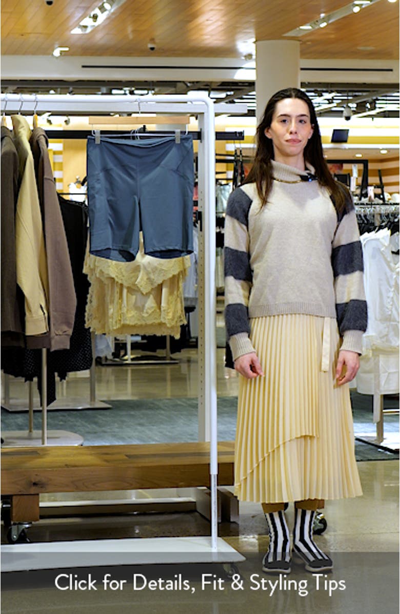 Jaida Pocket Bike Shorts, sales video thumbnail