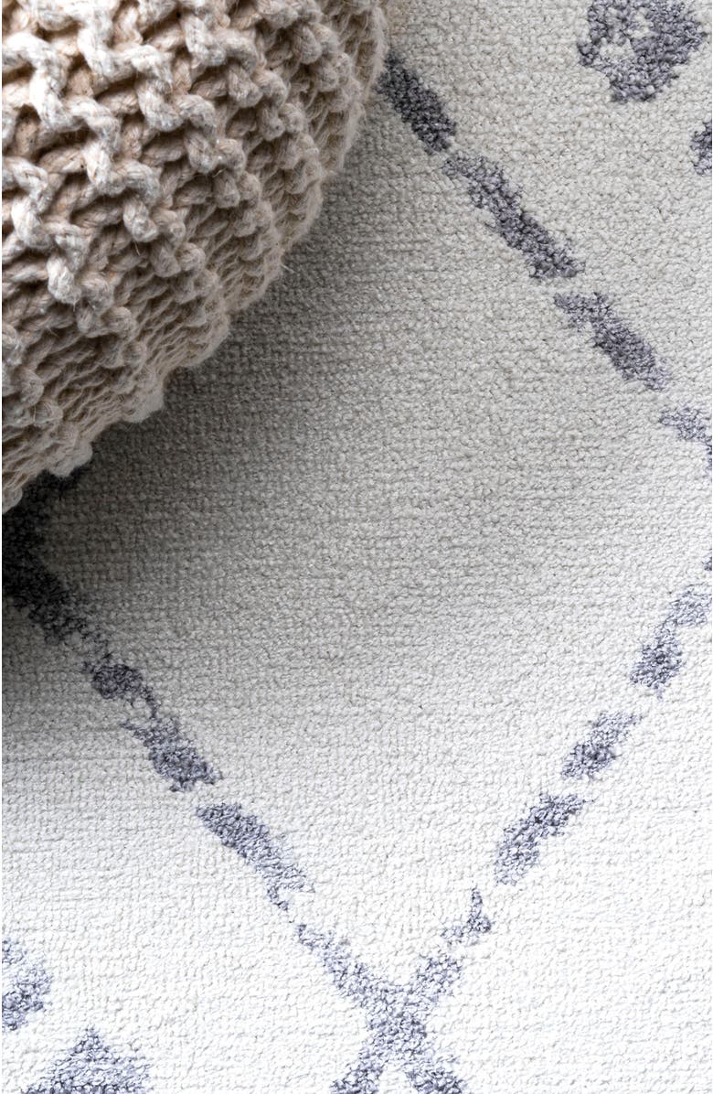 JONATHAN Y Izil Moroccan Geometric Diamond Area Rug, Alternate, color, Ivory/Light Gray