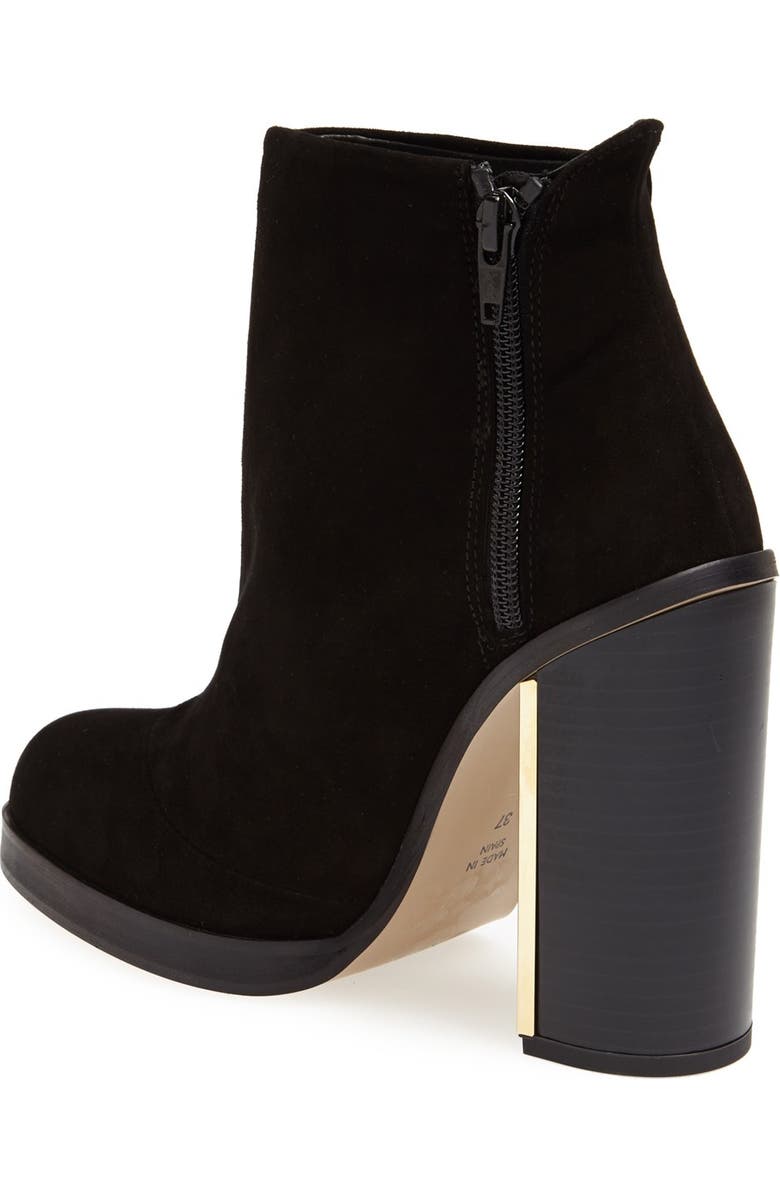 Topshop 'Haunt' Metal Plate Ankle Bootie, Alternate, color,