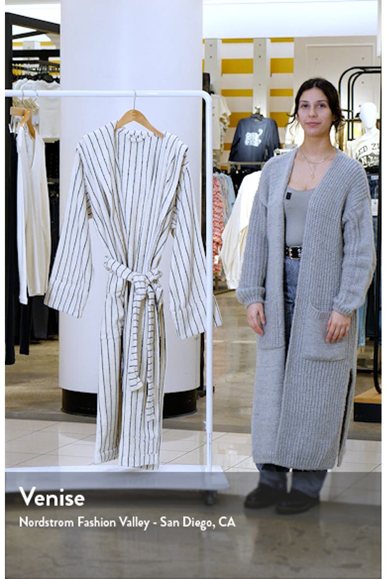 Classic Organic Cotton Bathrobe video