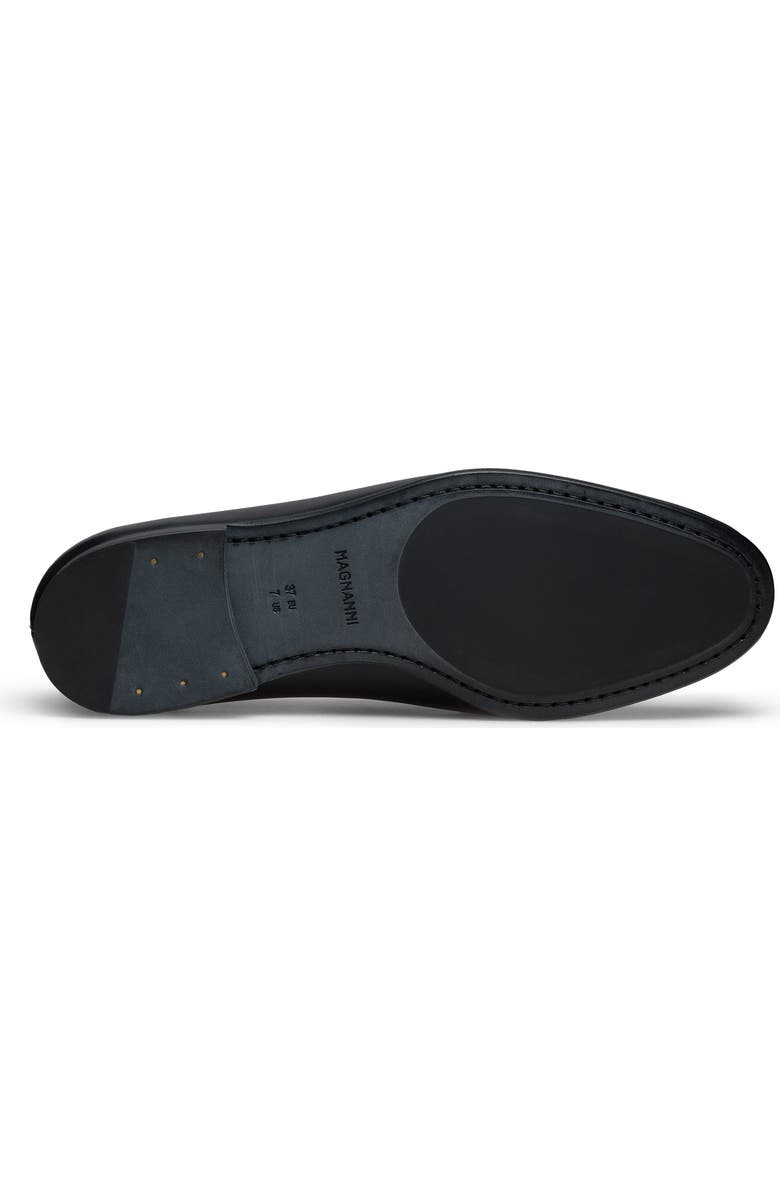 Magnanni Sienna Loafer, Alternate, color, Black