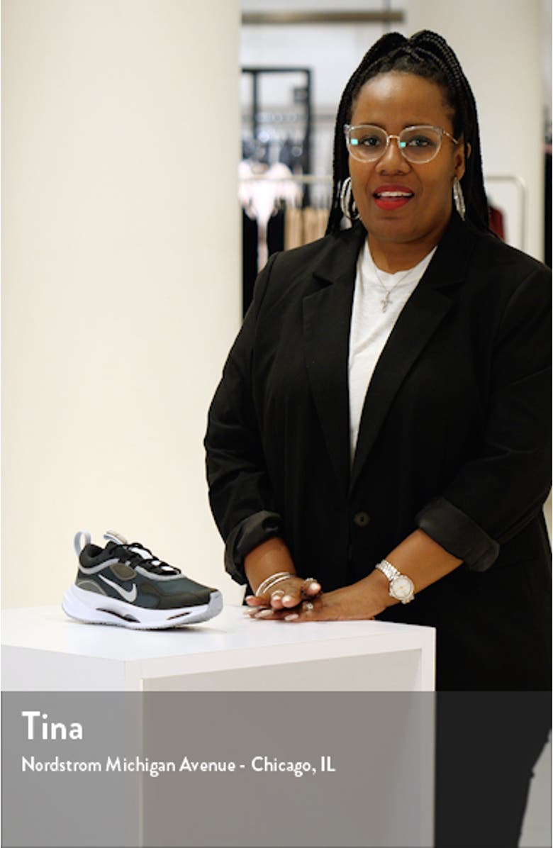 Spark Sneaker, sales video thumbnail