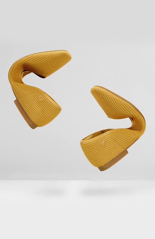 Vivaia Square-toe V-cut Flats
