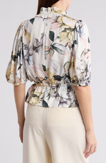 Floral Print Ruffle Neck Peplum Crop Top