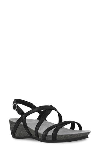 Munro Tarifa Strappy Wedge Sandal