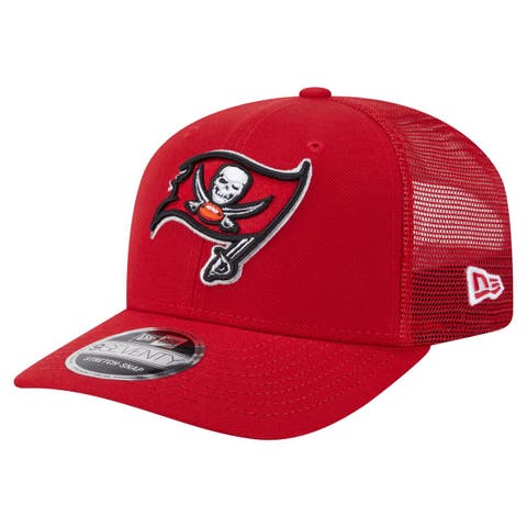 Men's New Era Red Tampa Bay Buccaneers Main Trucker 9SEVENTY Stretch-Snap Hat