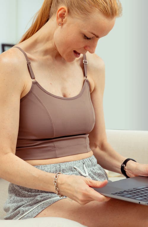 Davin & Adley Amelia Pumping And Nursing Crop Cami In Brown