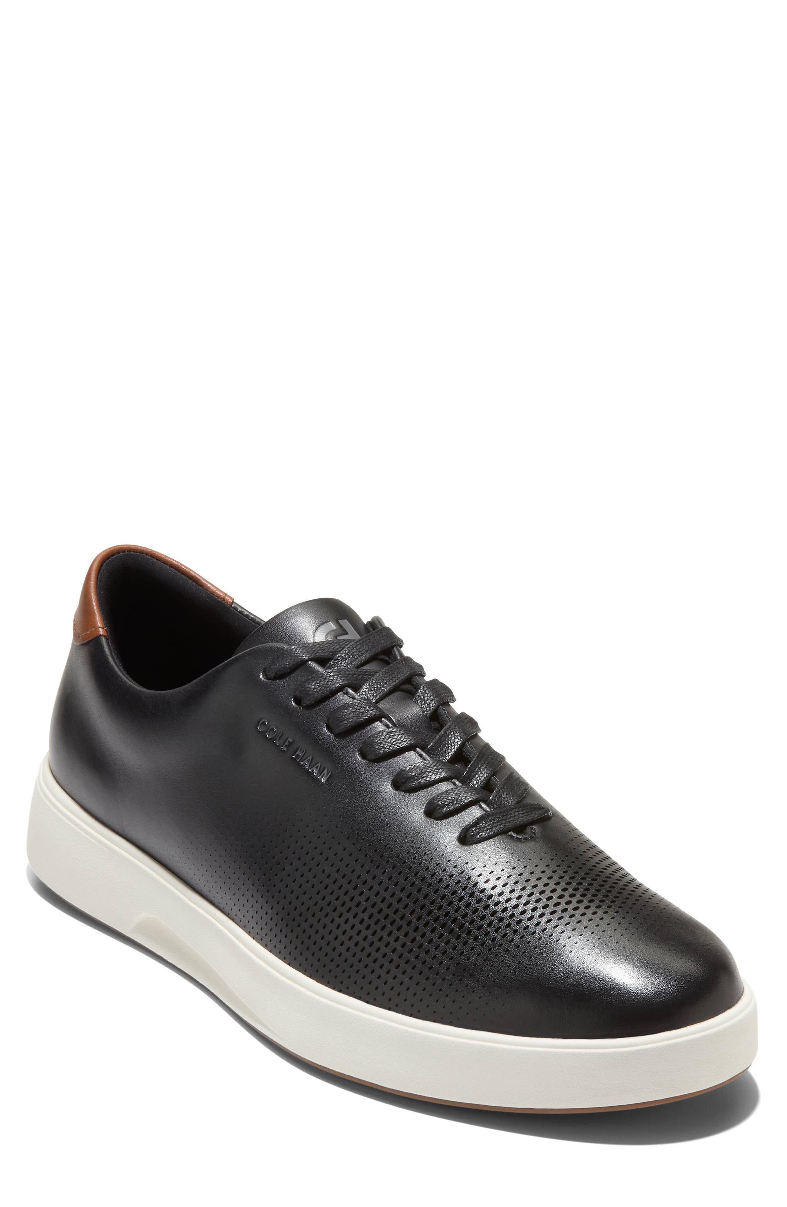 BLACK / BRITISH TAN / IVORY