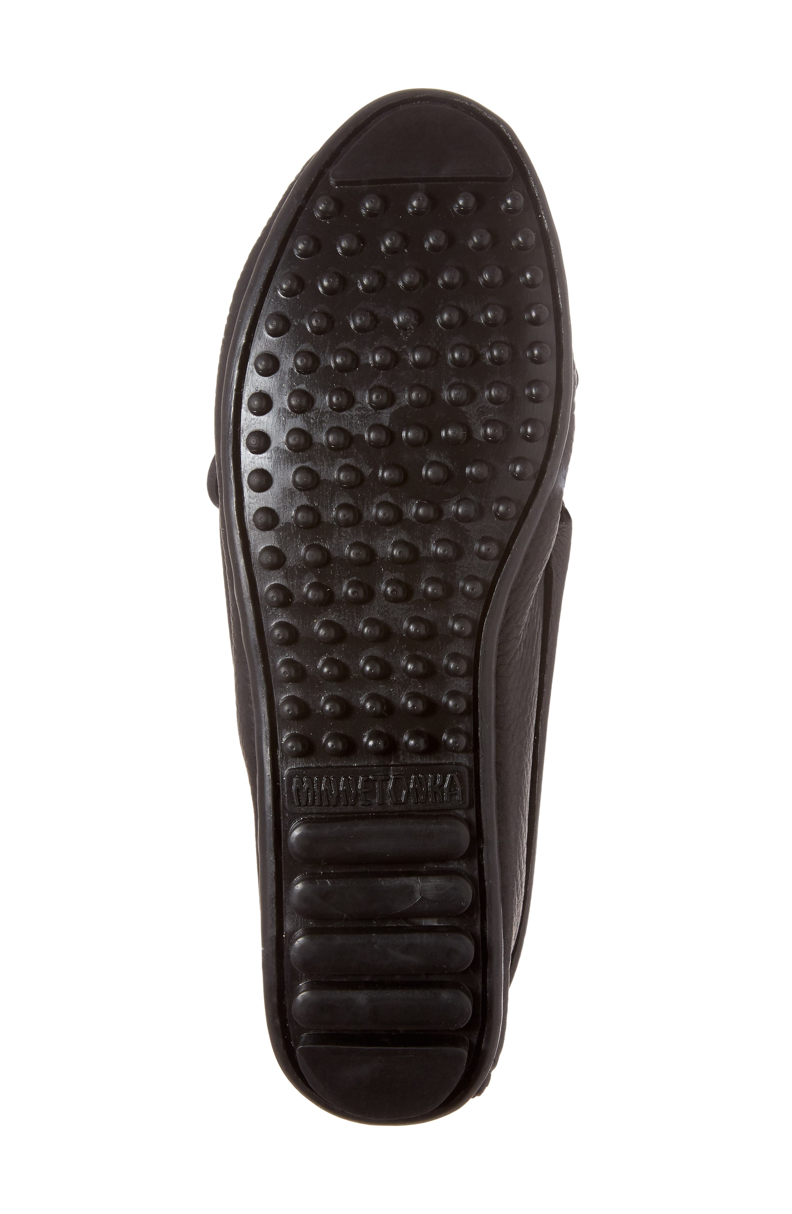 Minnetonka Kilty Driving Shoe, Alternate, color, Black