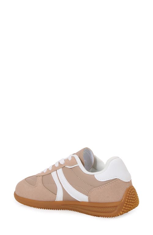 Berness Curve Stripe Sneaker In Neutral