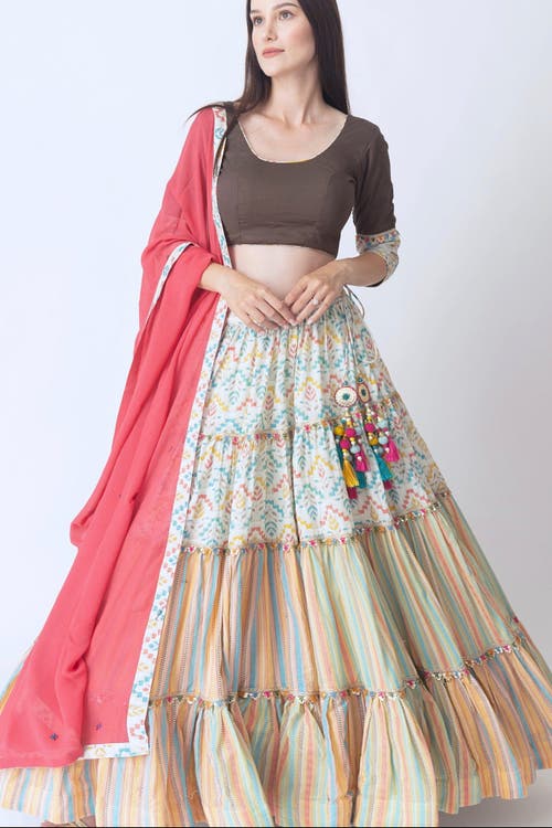 Raas Zelda Tiered Chaniya Choli Set In Beige