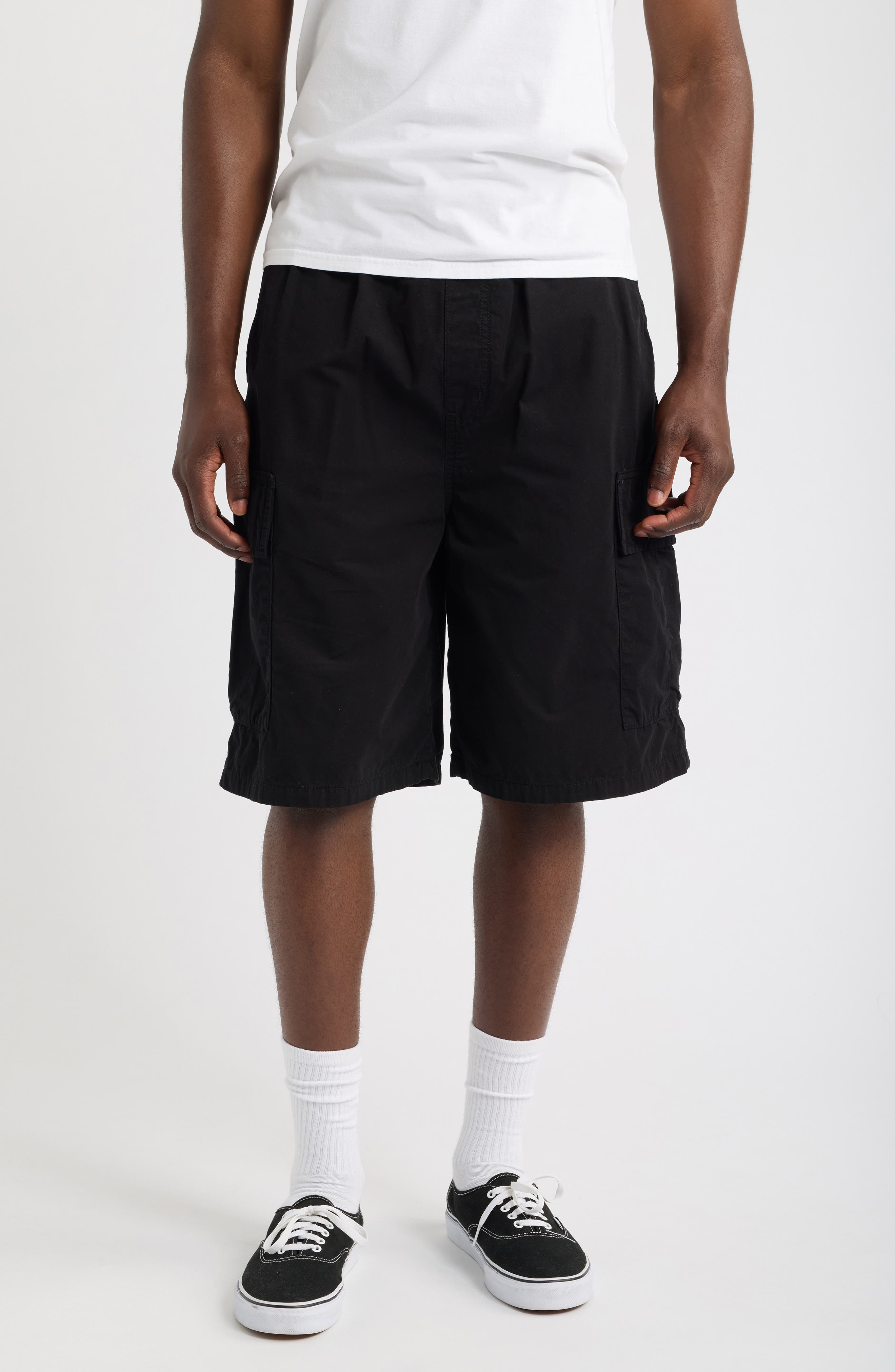 BLACK (GARMENT DYED)
