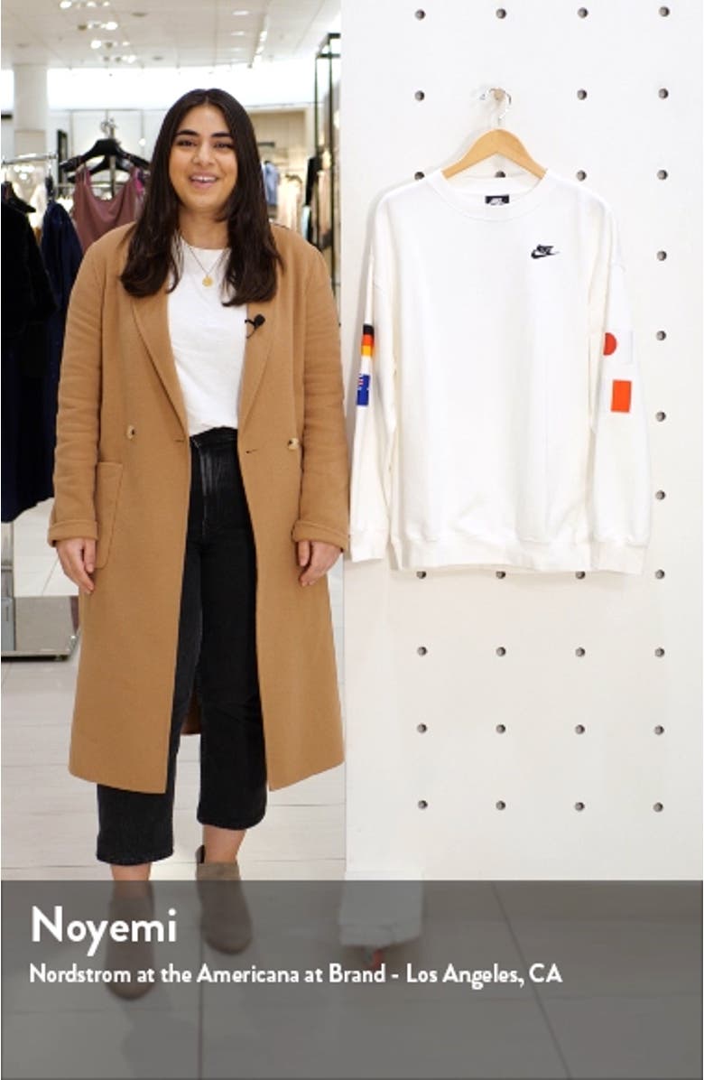 Sportswear Flag Pack Crewneck Pullover, sales video thumbnail