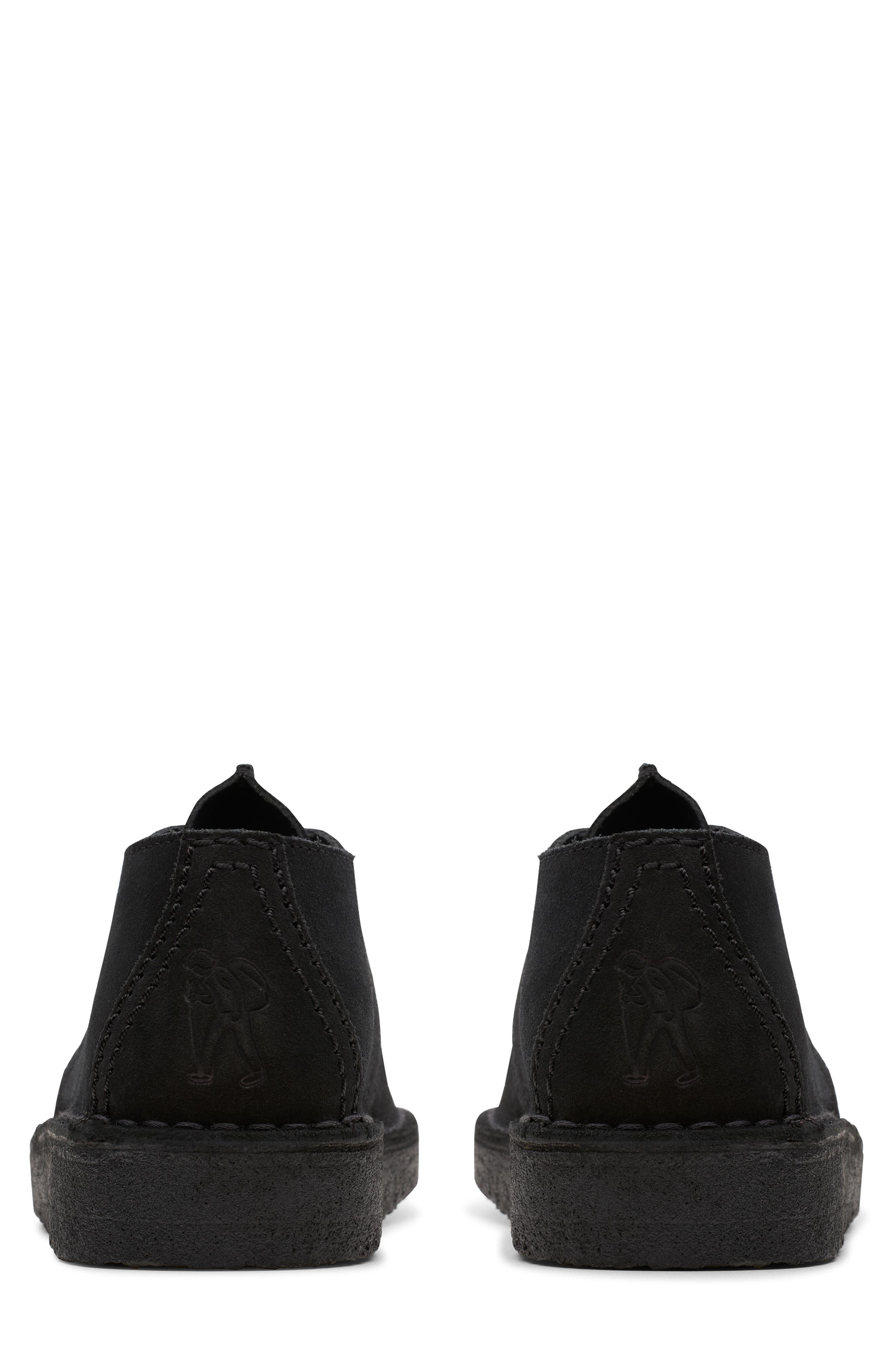 Clarks<sup>®</sup> Originals Clarks<sup>®</sup> Desert Trek Chukka Boot, Alternate, color, Black Sde