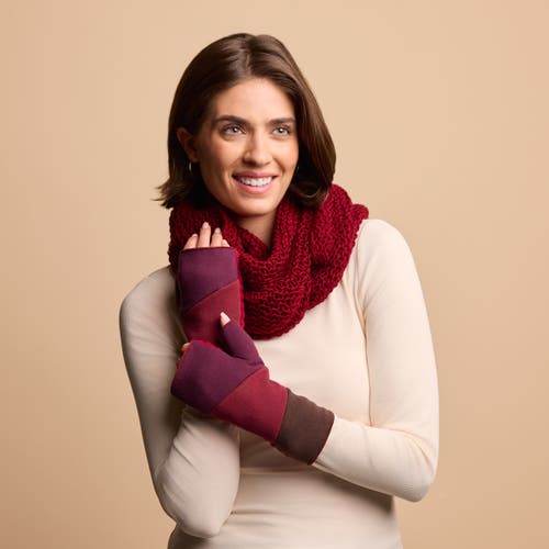 Feelgoodz Artisan Crafted Fleece Lined Color Block Fingerless Gloves In Red