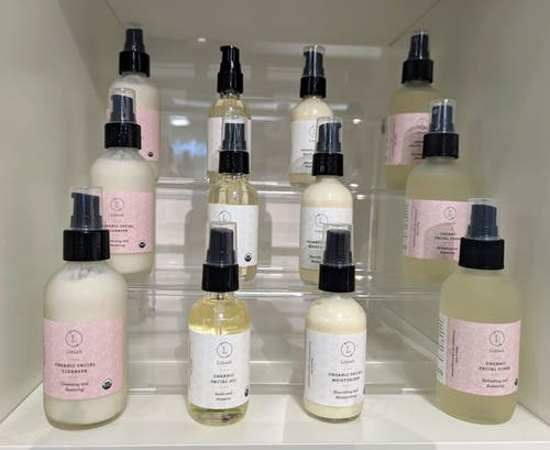 Lizush Organic Facial Toner Refreshing And Balancing In Natural Green