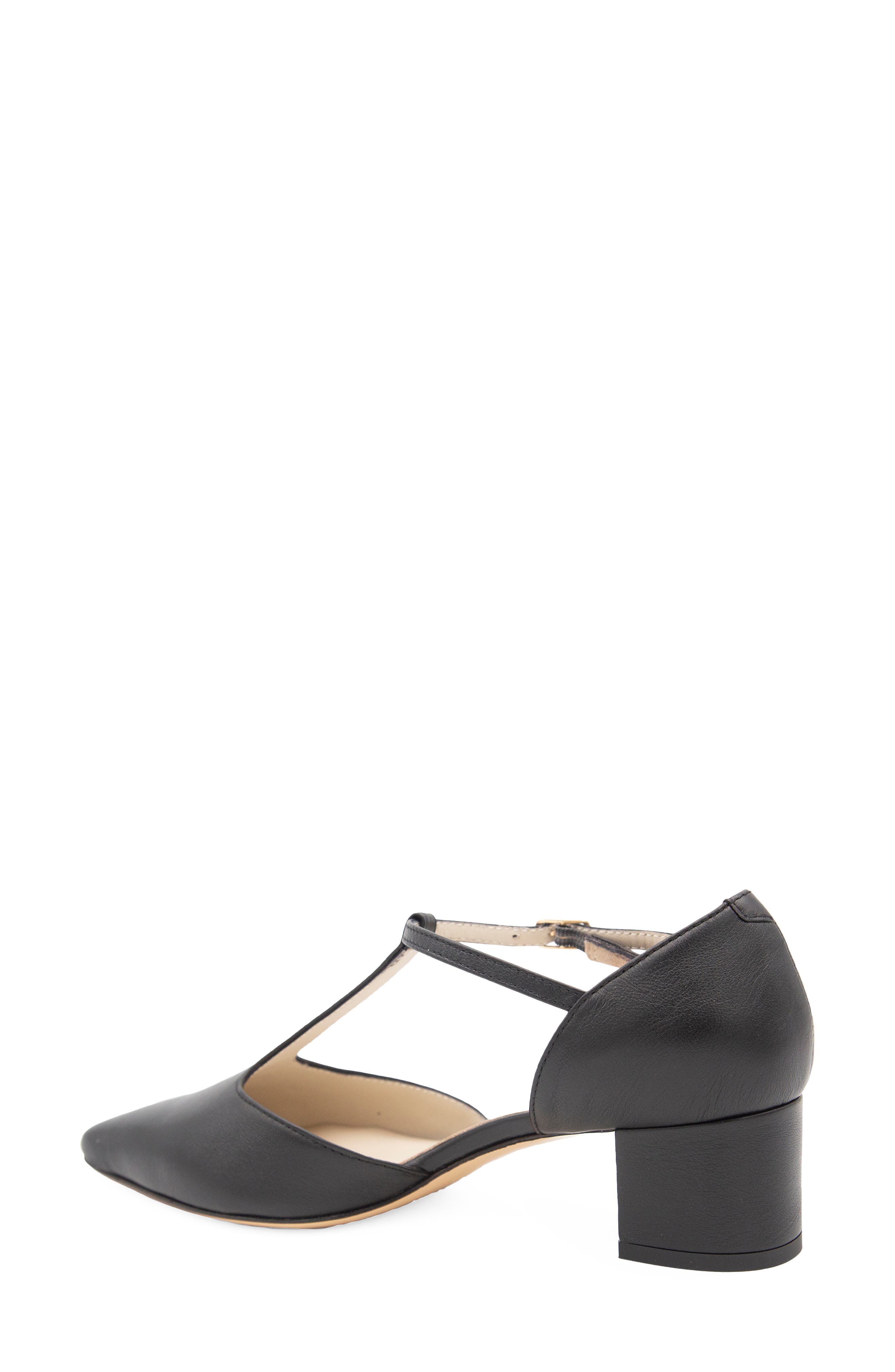 Amalfi by Rangoni Pipistrello Pointed Toe Pump, Alternate, color, Black Etoile