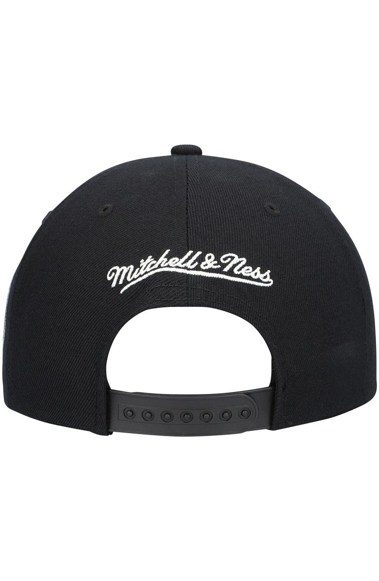 Mitchell & Ness Men's Mitchell & Ness Black Dallas Mavericks Hardwood Classics Script 2.0 Snapback Hat, Alternate, color, Black