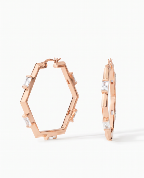 The Claire Hoop M Earrings