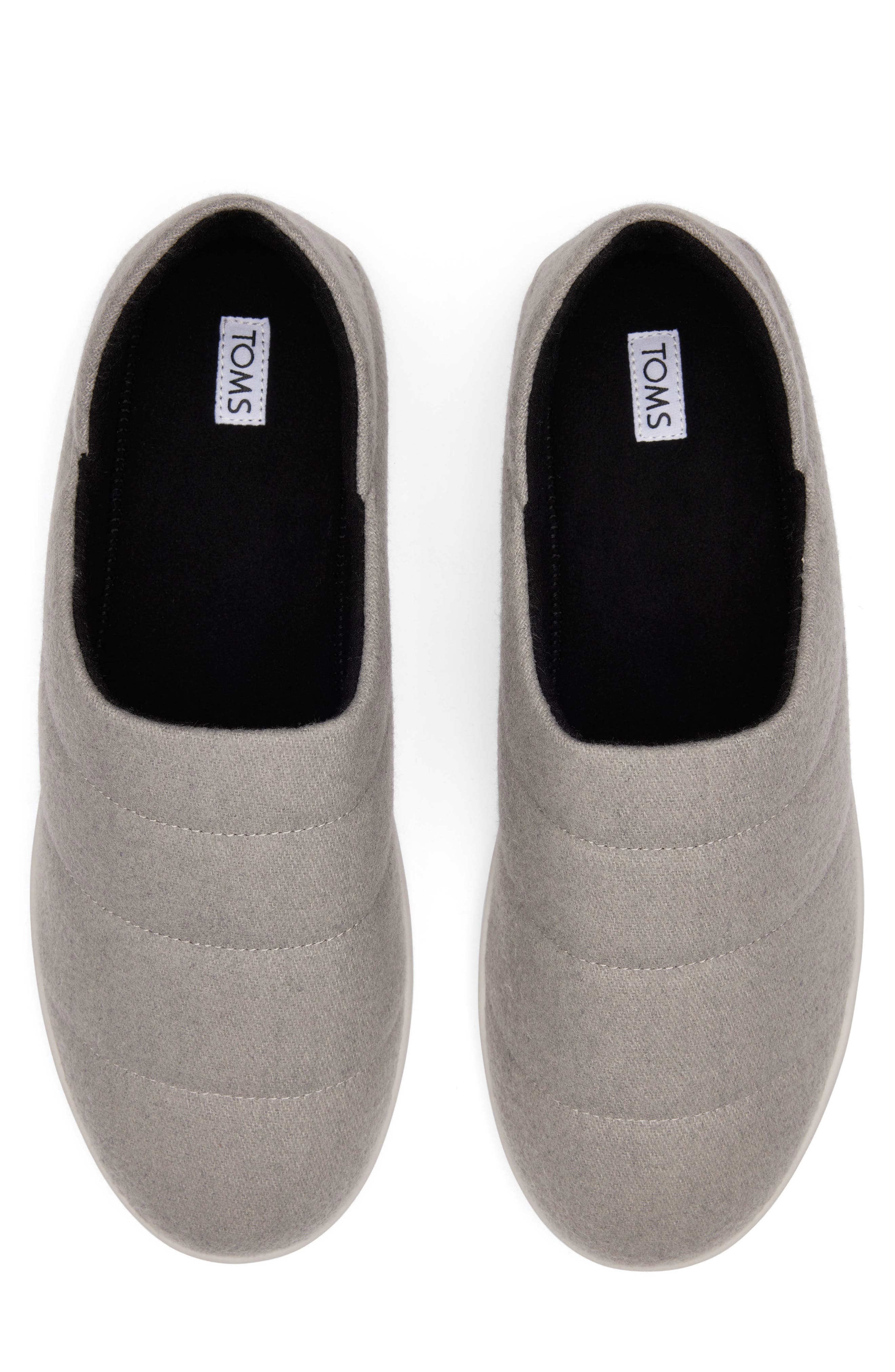 Ezra Slipper, Alternate, color, GREY