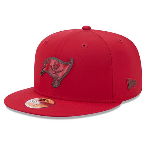 Men's New Era Red Tampa Bay Buccaneers 2026 Sideline 59FIFTY Fitted Hat