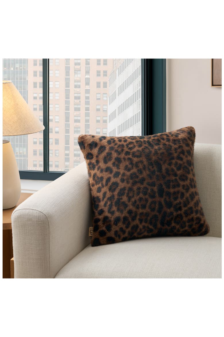 Everett Faux Fur Accent Pillow, Alternate, color, BLACK LEOPARD