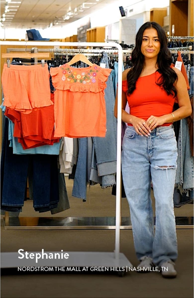 Kids' Ruffle Floral Embroidery Top & Shorts Set, sales video thumbnail