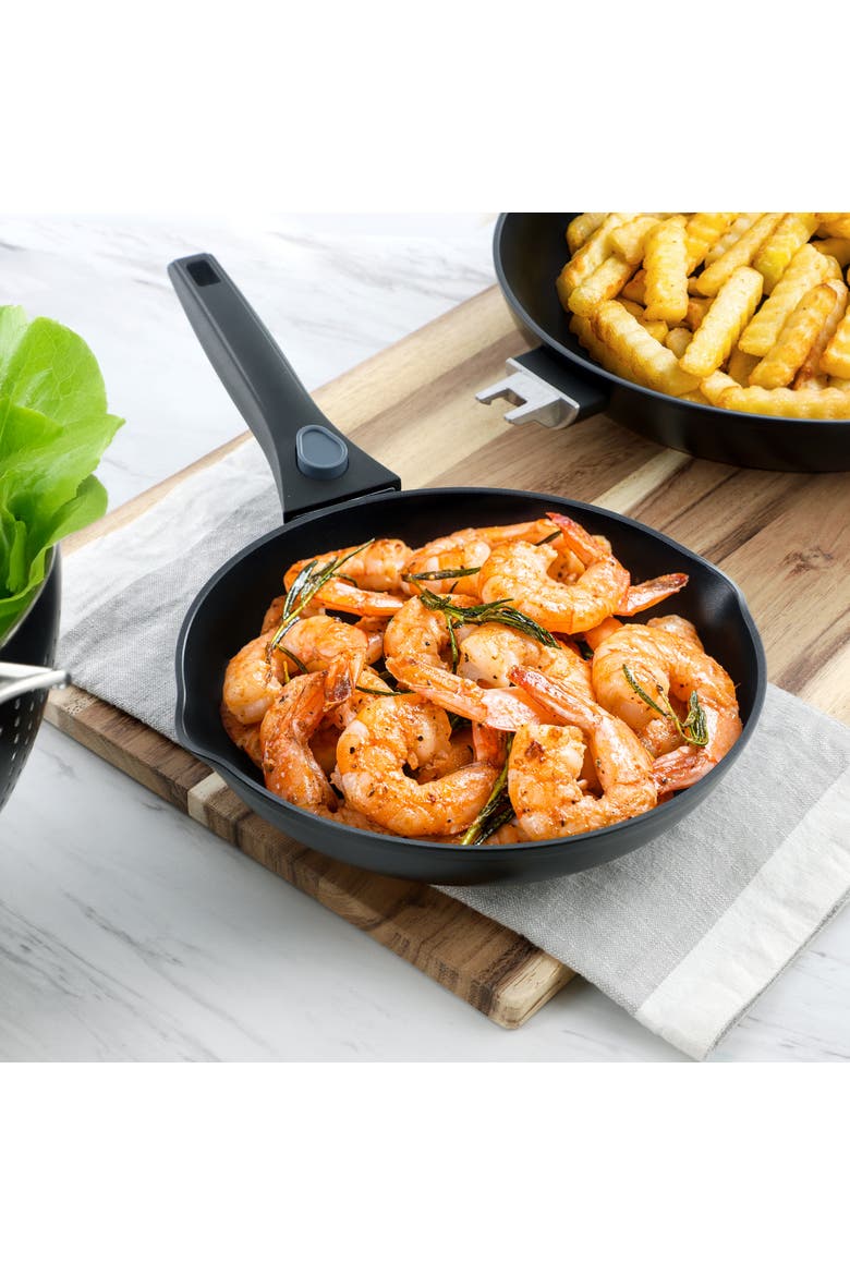 3 Piece Nonstick Aluminum Frying Pan Set in Black, Alternate, color, Black
