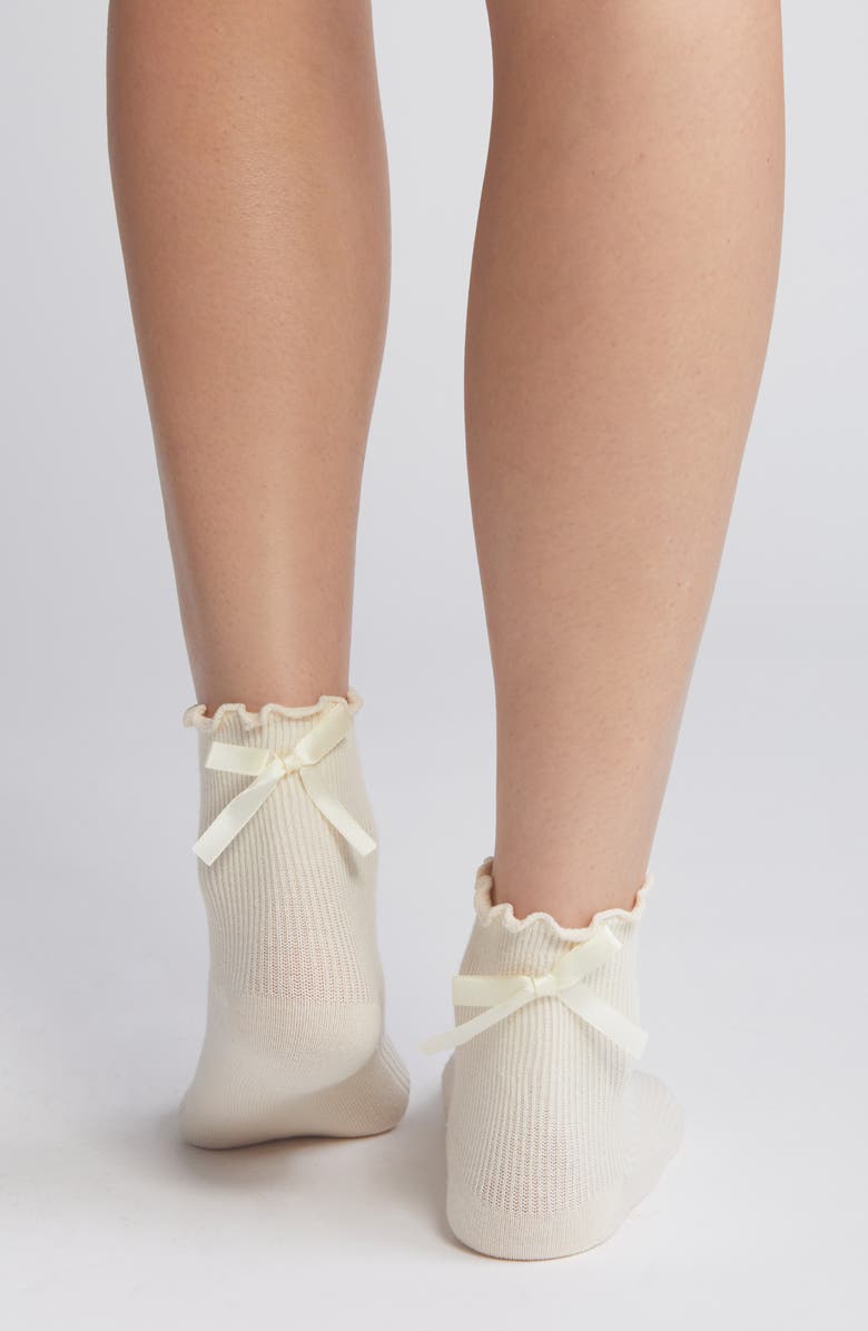 Casa Clara Bow Cotton Quarter Socks, Alternate, color, Cream