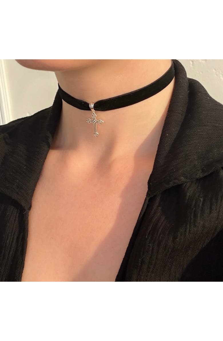 Leni James The Mini Billie Cross Choker, Alternate, color, Silver, Black