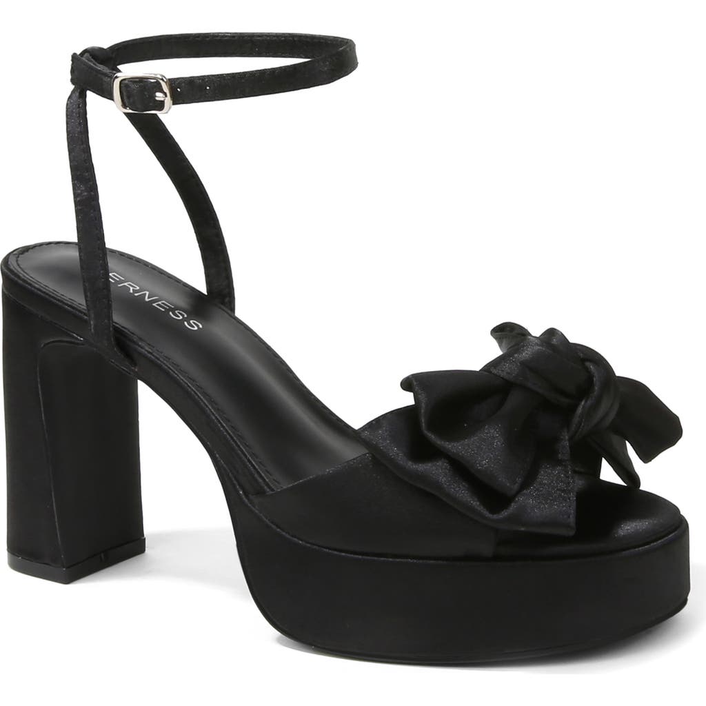 BERNESS Delaney Block Heel Sandal in Black at Nordstrom Rack, Size 5.5