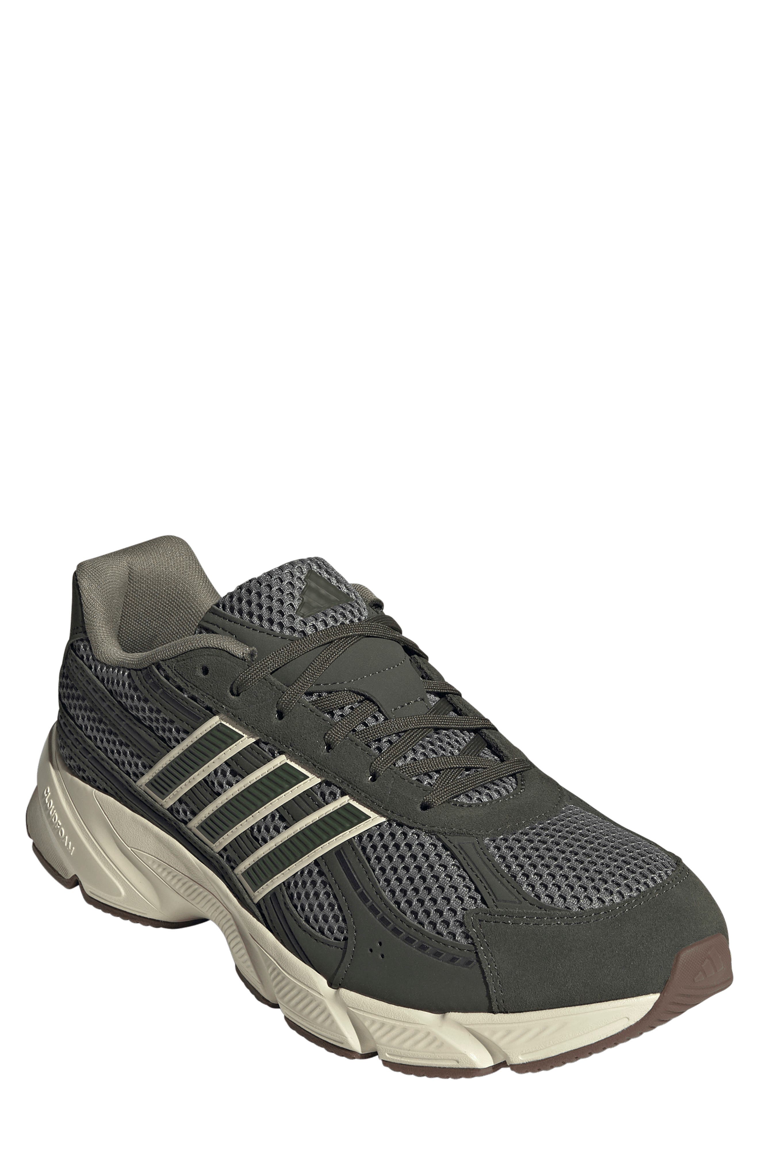 Jump Hook Sneaker