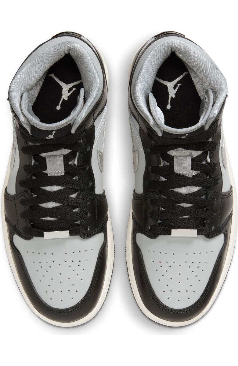 Jordan Air Jordan 1 Mid SE Basketball Sneaker, Alternate, color,