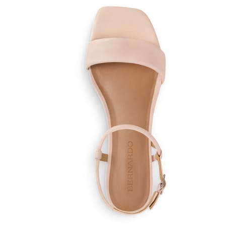 BERNARDO FOOTWEAR BERNARDO FOOTWEAR JOSEI LOW HEEL SANDAL
