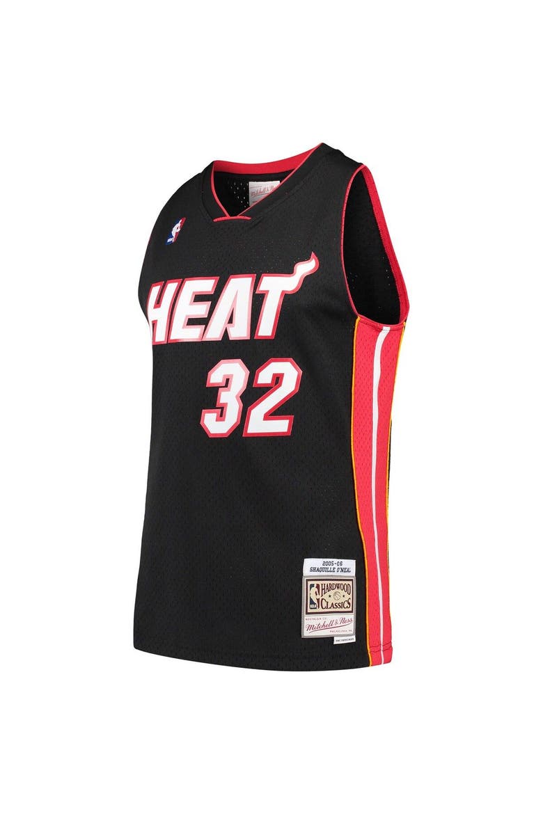 Men's Mitchell & Ness Shaquille O'Neal Black Miami Heat Hardwood Classics Swingman Jersey, Alternate, color, Black