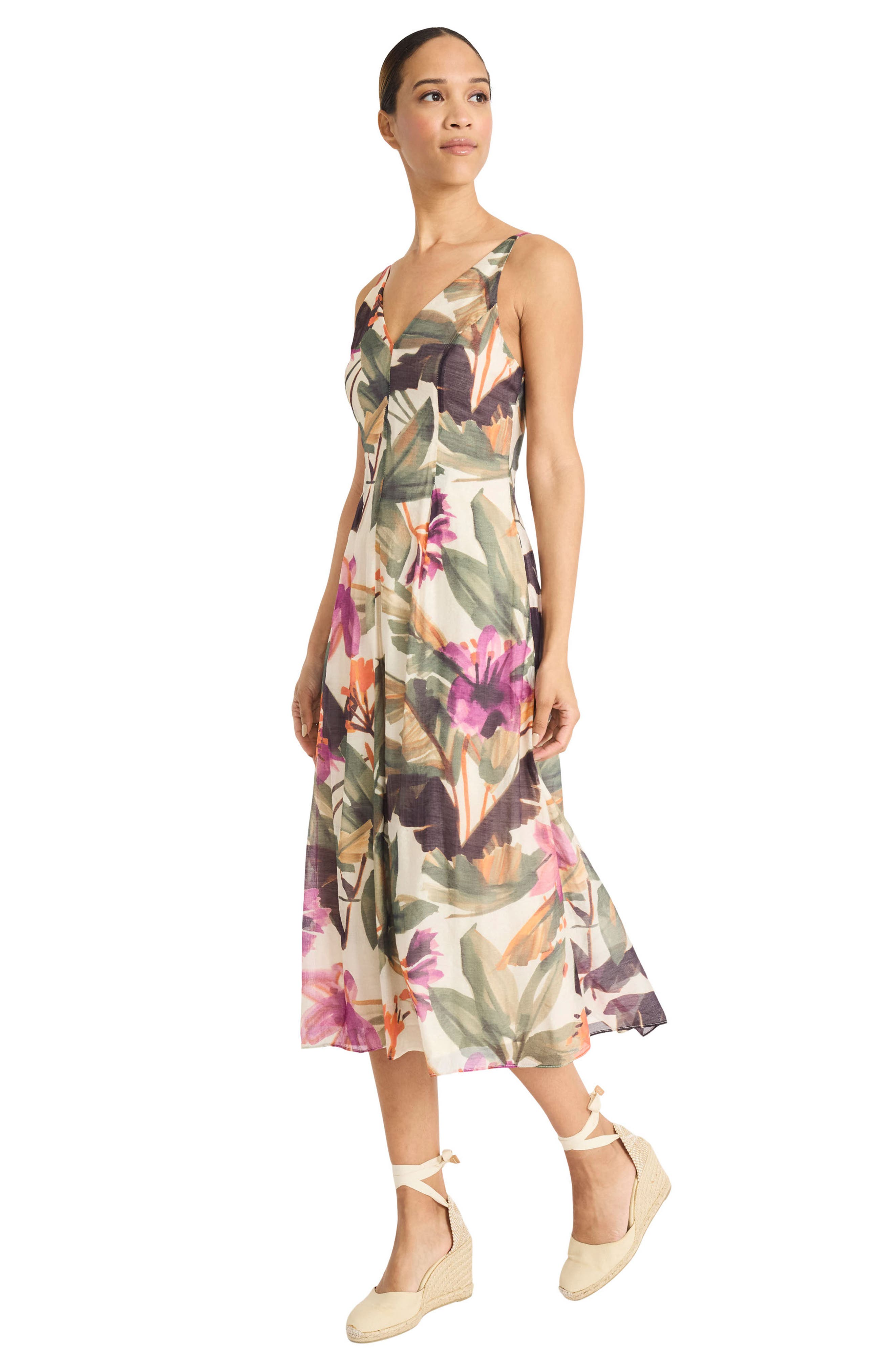 maggy london floral a line dress Maggy London Women's Printed Voile Sleeveless A-Line Dress - Ivory/berry