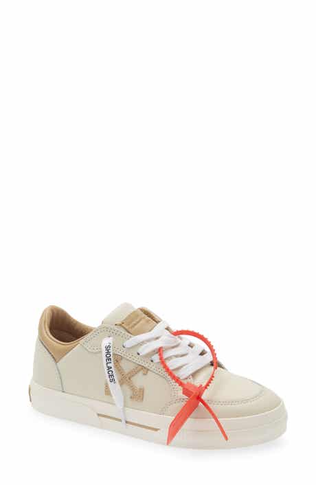 Off-White Low Vulcanized Vintage Sneaker