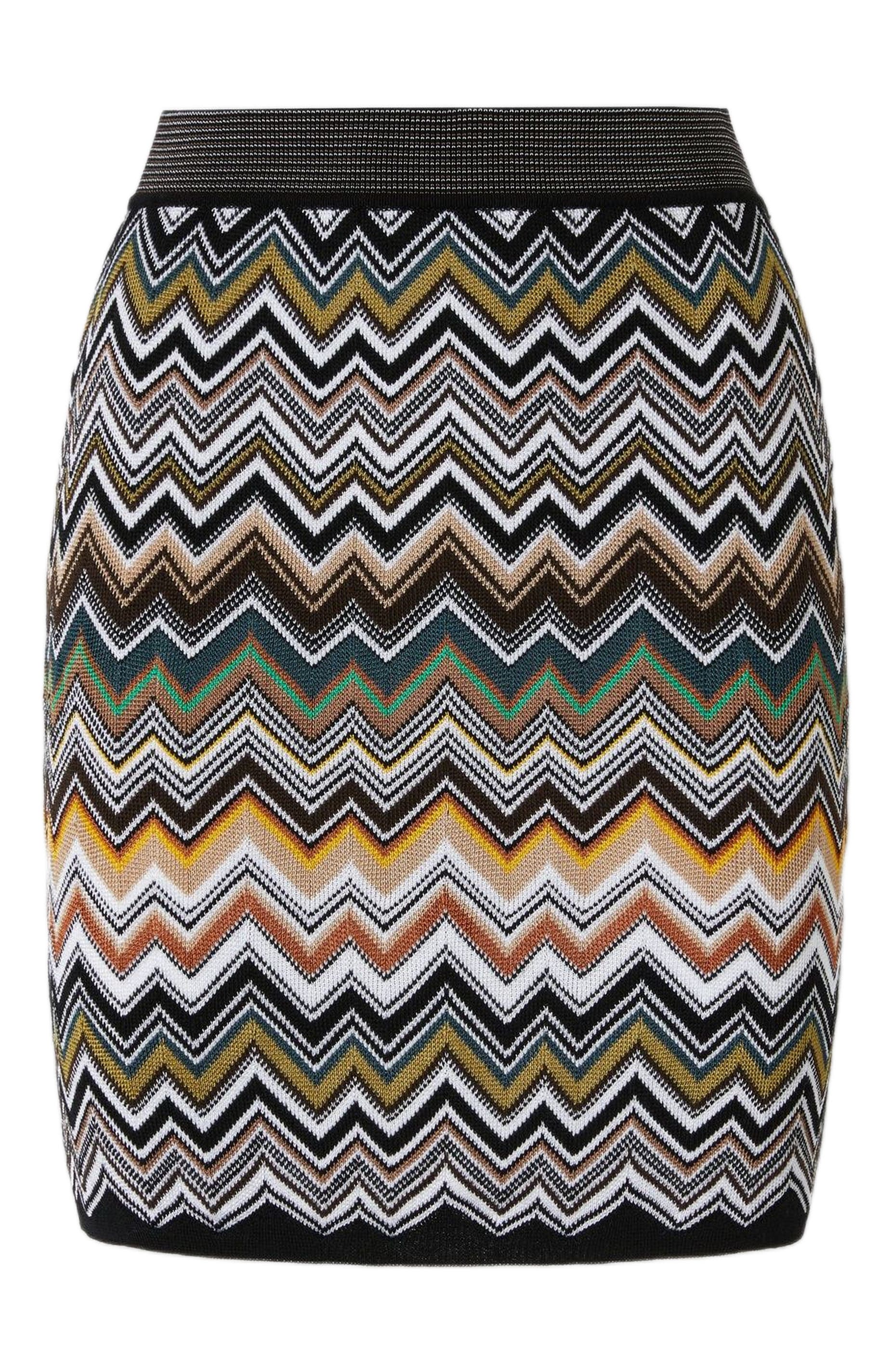 Mini Skirt With Chevron Pattern - image 2
