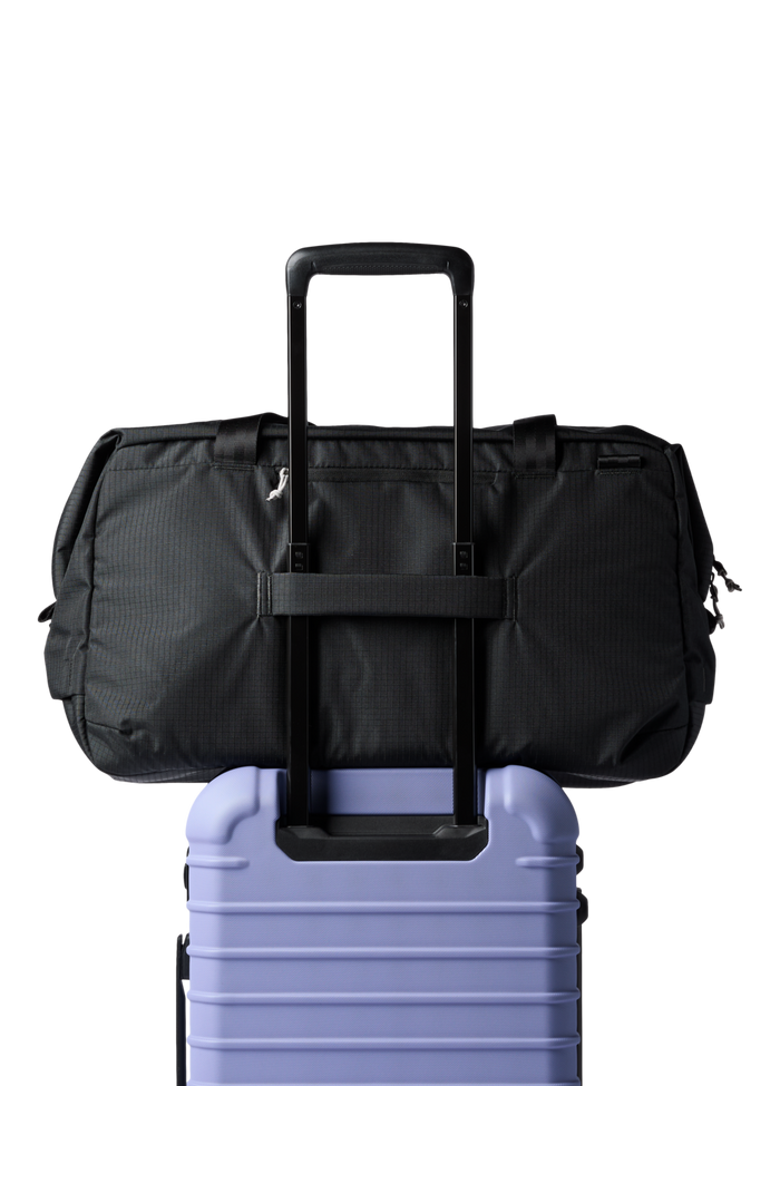 Cotopaxi Viaje 45L Travel Duffel, Alternate, color, Cotopaxi Black